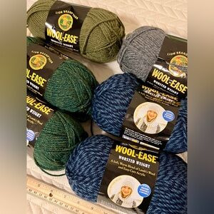 🧶 Lion Brand Wool-Ease Yarn - Acrylic/Wool Blend in Mixed Colors, 6 skeins 🧶 NWT